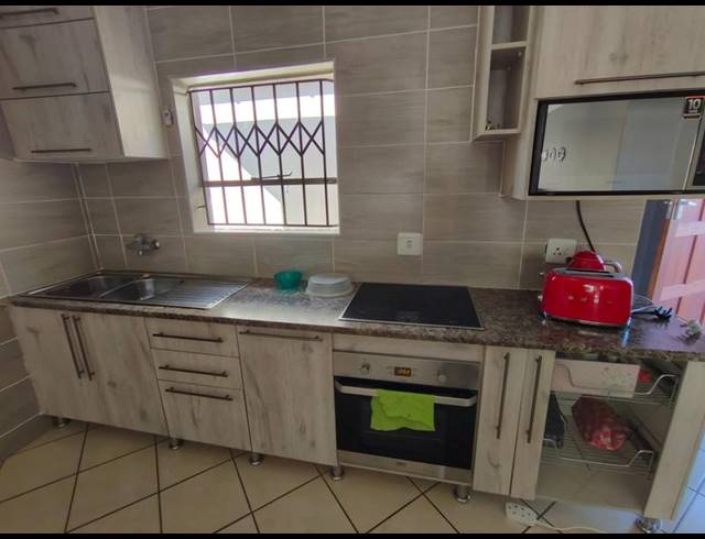 3 BEDROOM HOUSE FOR SALE IN HEATHERVIEW